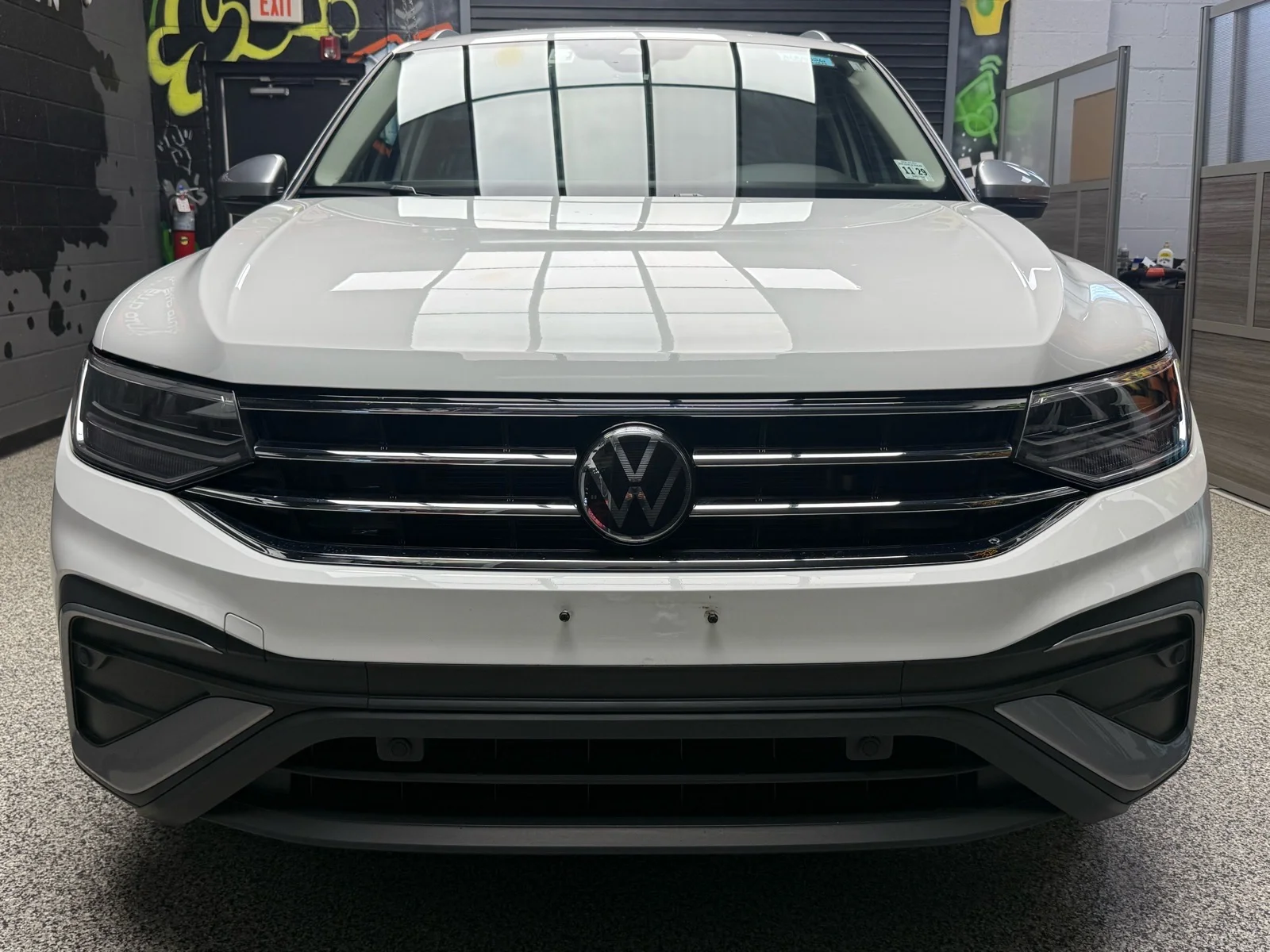 Used 2024 Pure White (0q0q) Volkswagen Wolfsburg Edition 4Motion image 2