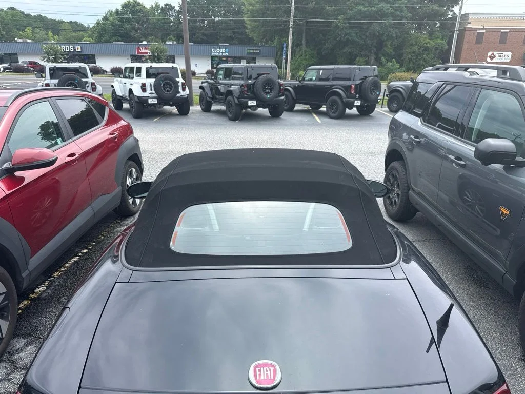 Used 2017 Black FIAT Lusso image 4