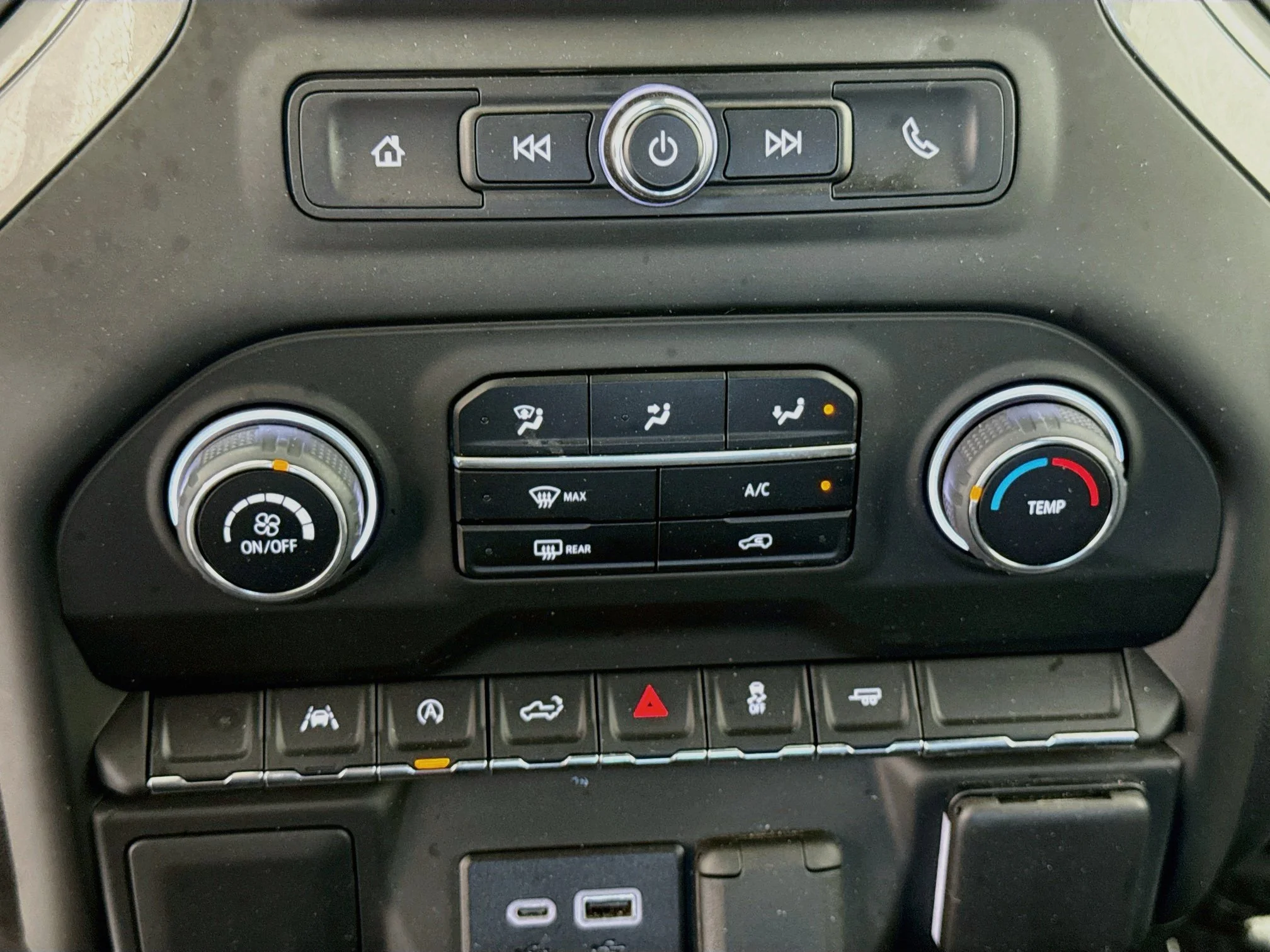 Used 2024 Slate Gray Metallic Chevrolet Custom image 17