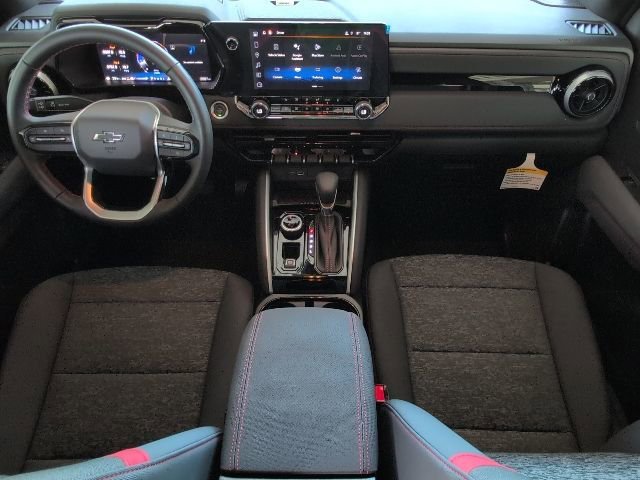 2025 Chevrolet Colorado Z71 - Photo 11