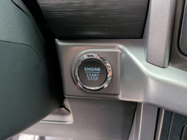 New 2026 Carbonized Gray Metallic Ford XLT image 71
