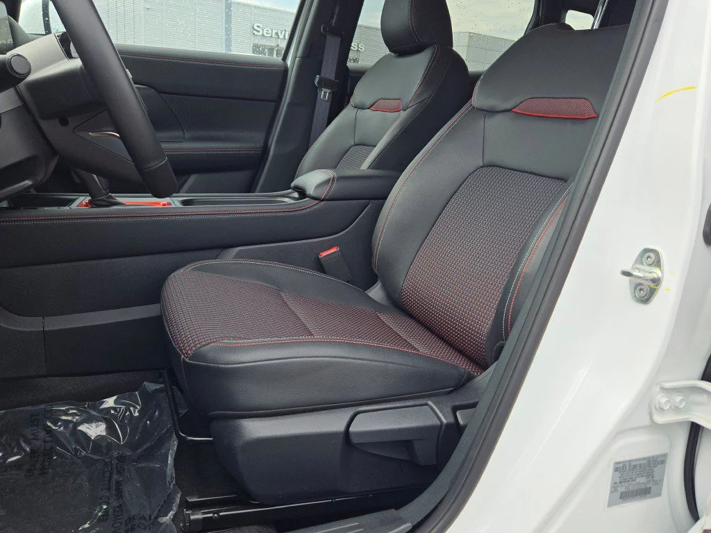 Used 2025 White Nissan SR image 20