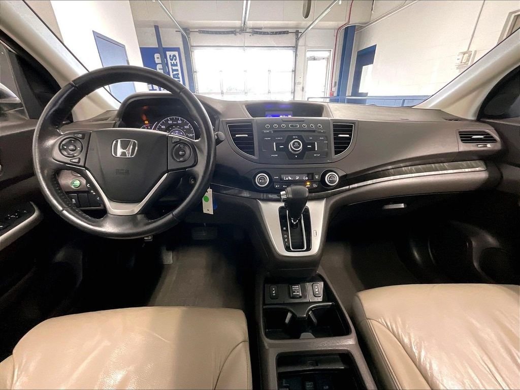 Used 2013 White Honda EX-L image 21