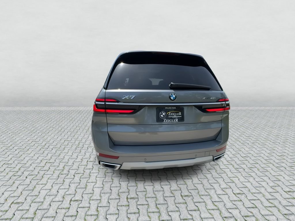 New 2027 Gray BMW xDrive40i image 7