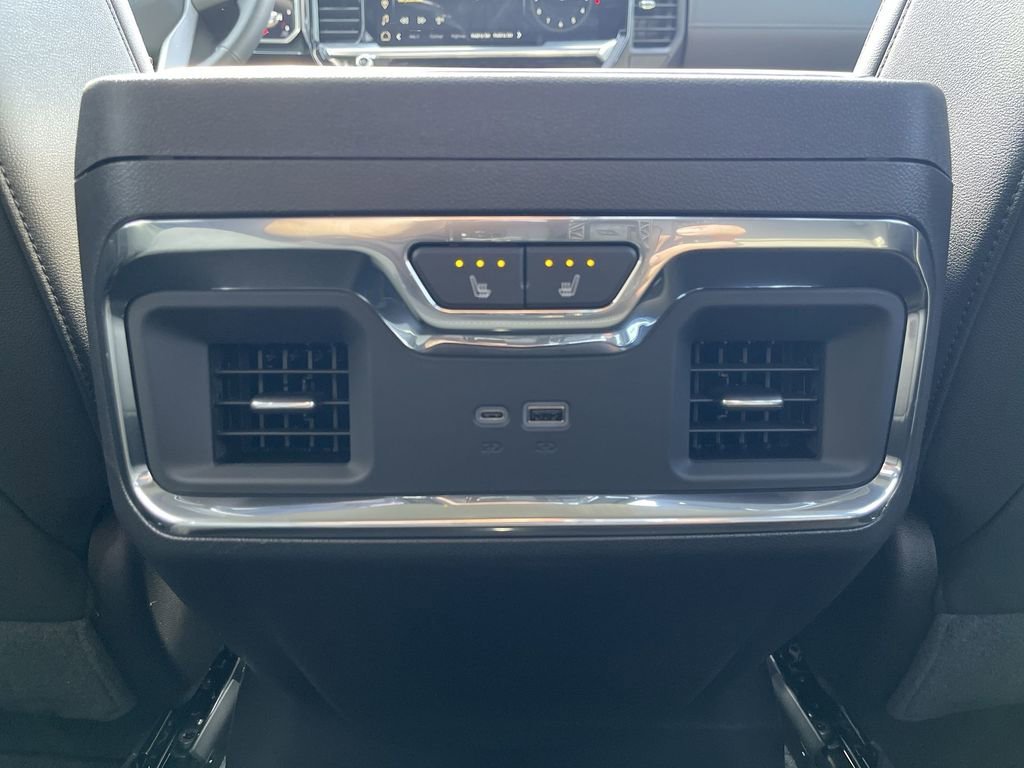 2026 GMC Sierra 1500 SLT - Photo 22