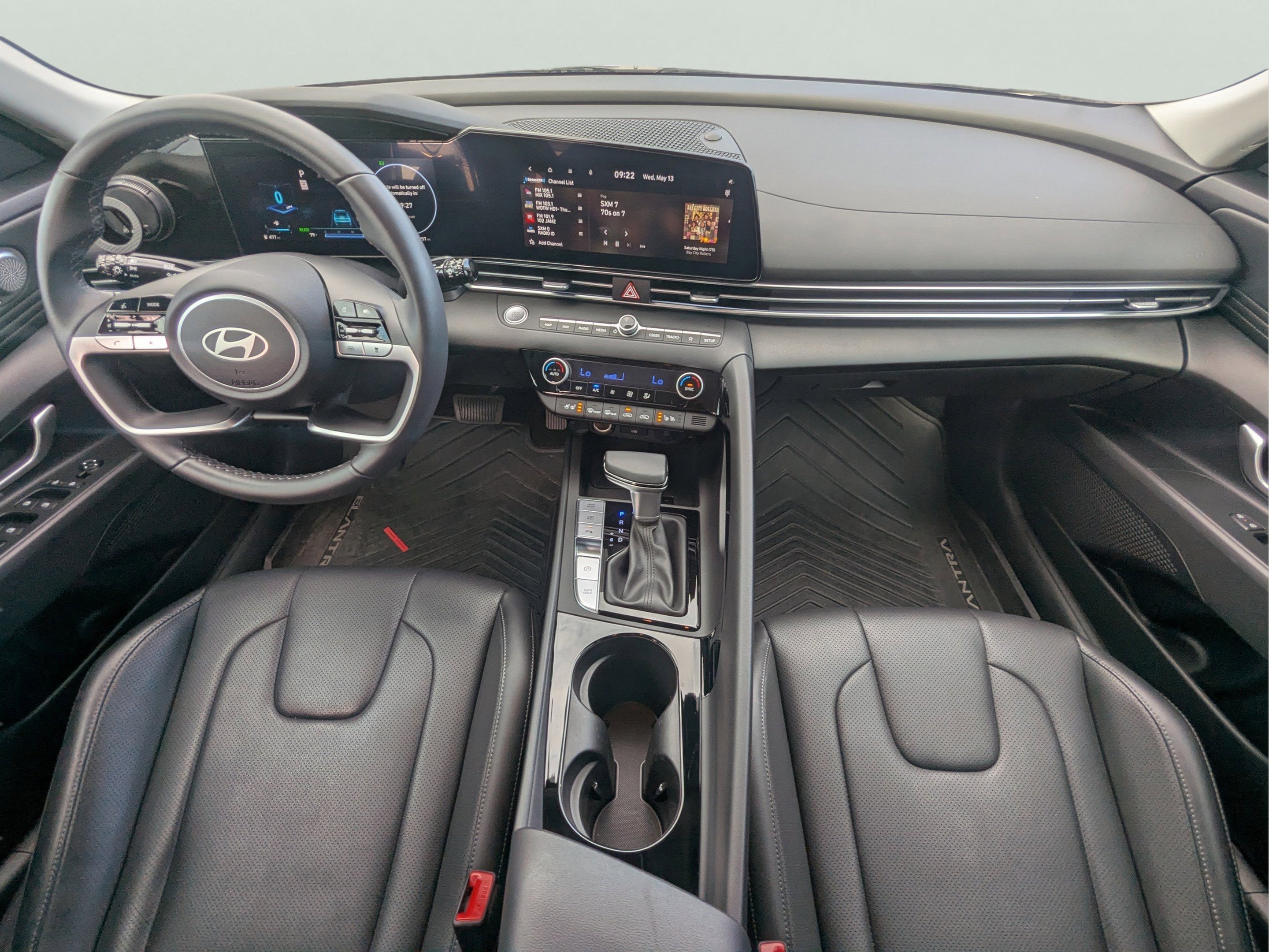 2024 Hyundai Elantra Limited - Photo 13