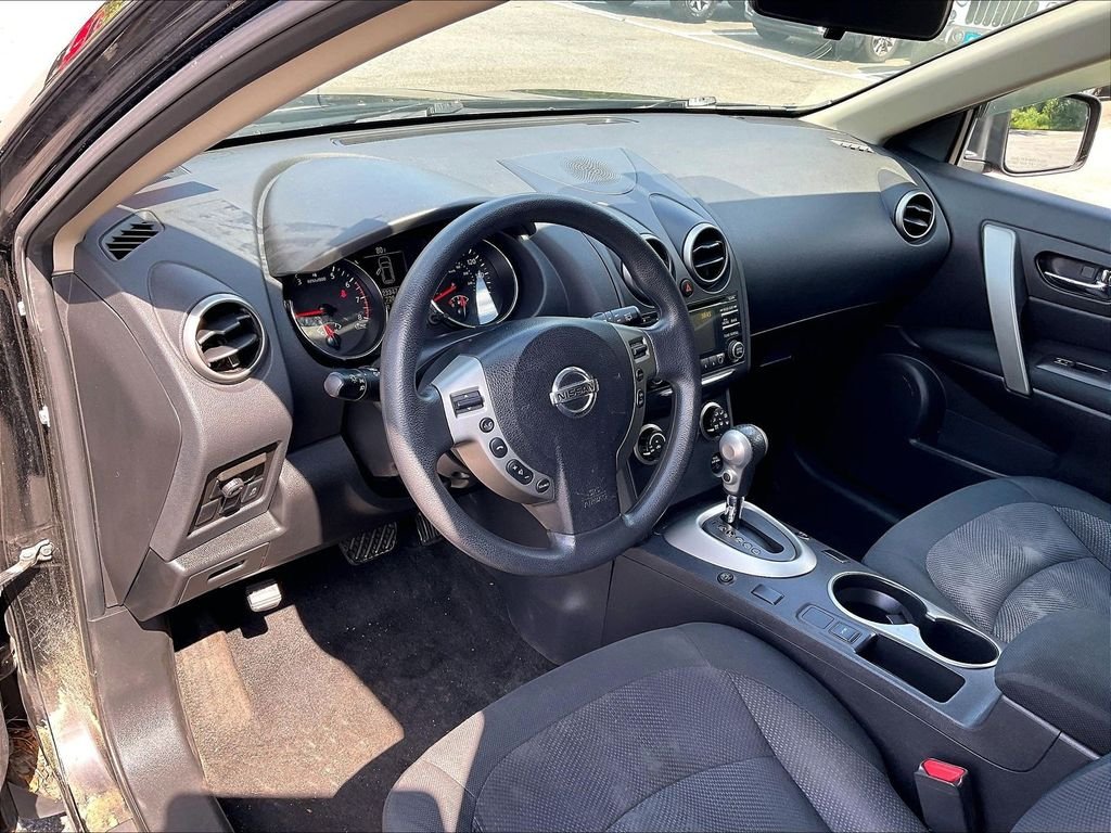 Used 2015 Black Nissan S image 8