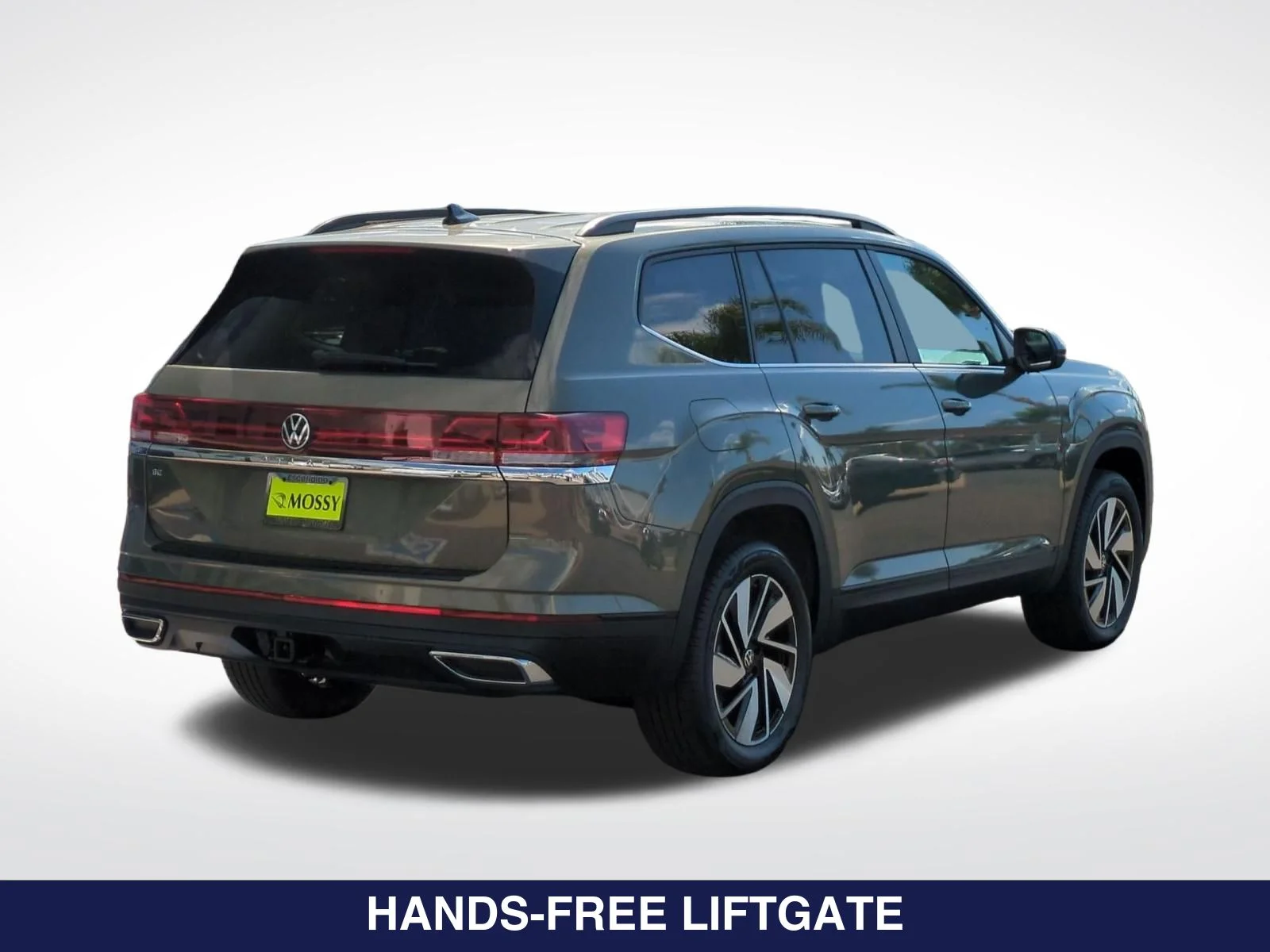 New 2026 Green Volkswagen 2.0T SE w/Technology image 9