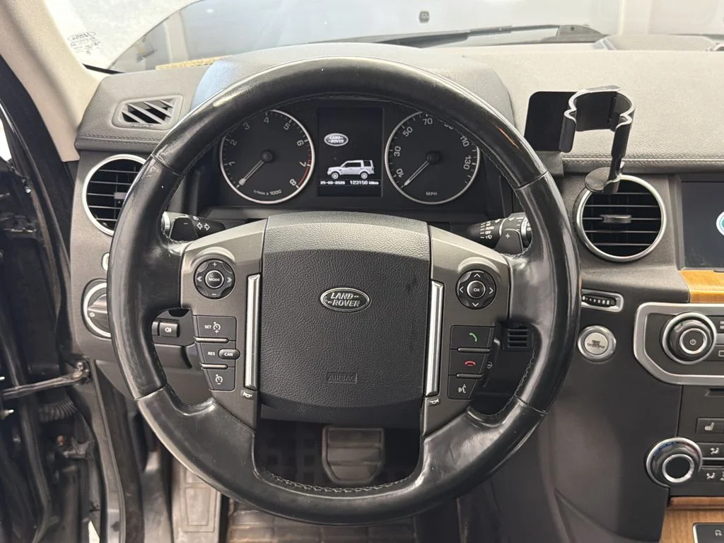 Used 2015 Black Land Rover Base image 31