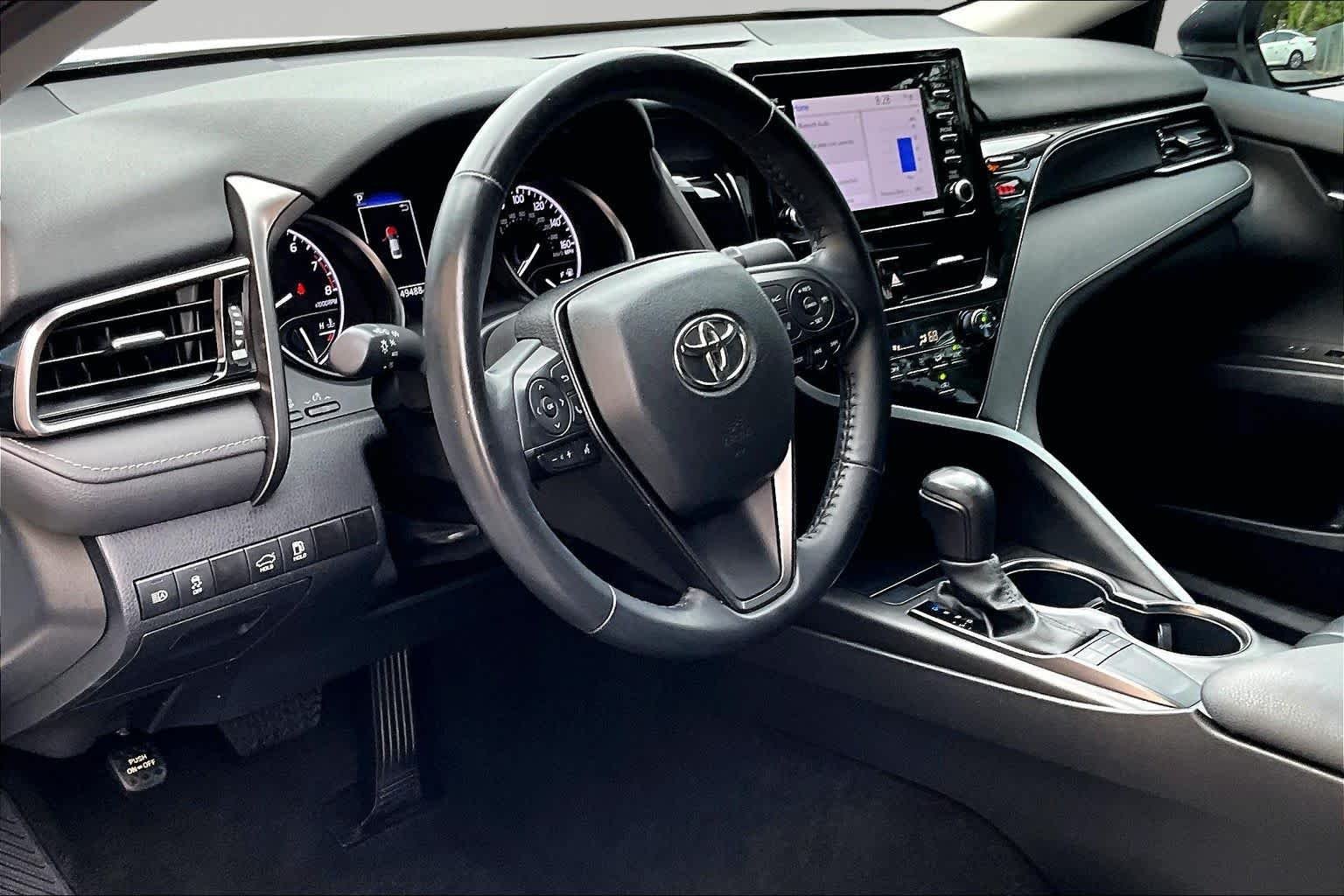 Certified Used 2024 Ice Cap Toyota SE image 18