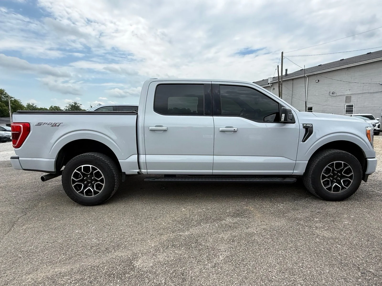 Used 2022 White Ford XLT image 7