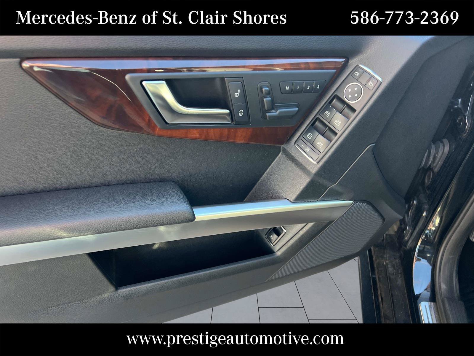 Used 2012 Black Mercedes-Benz GLK 350 image 20