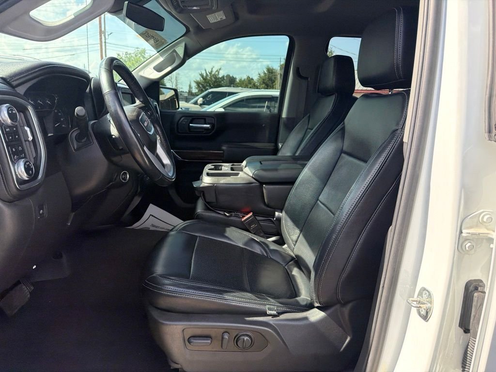 Used 2021 White GMC Elevation image 9
