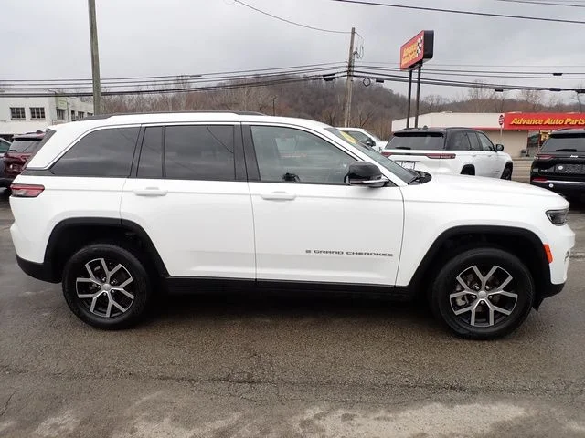Used 2023 White Jeep Limited image 8