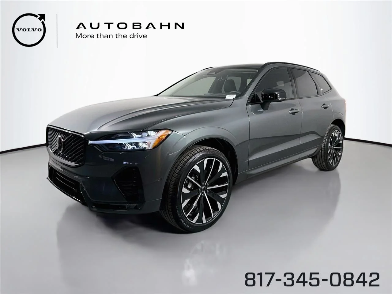 2026 Volvo XC60 B5 Ultra Dark AWD's photo