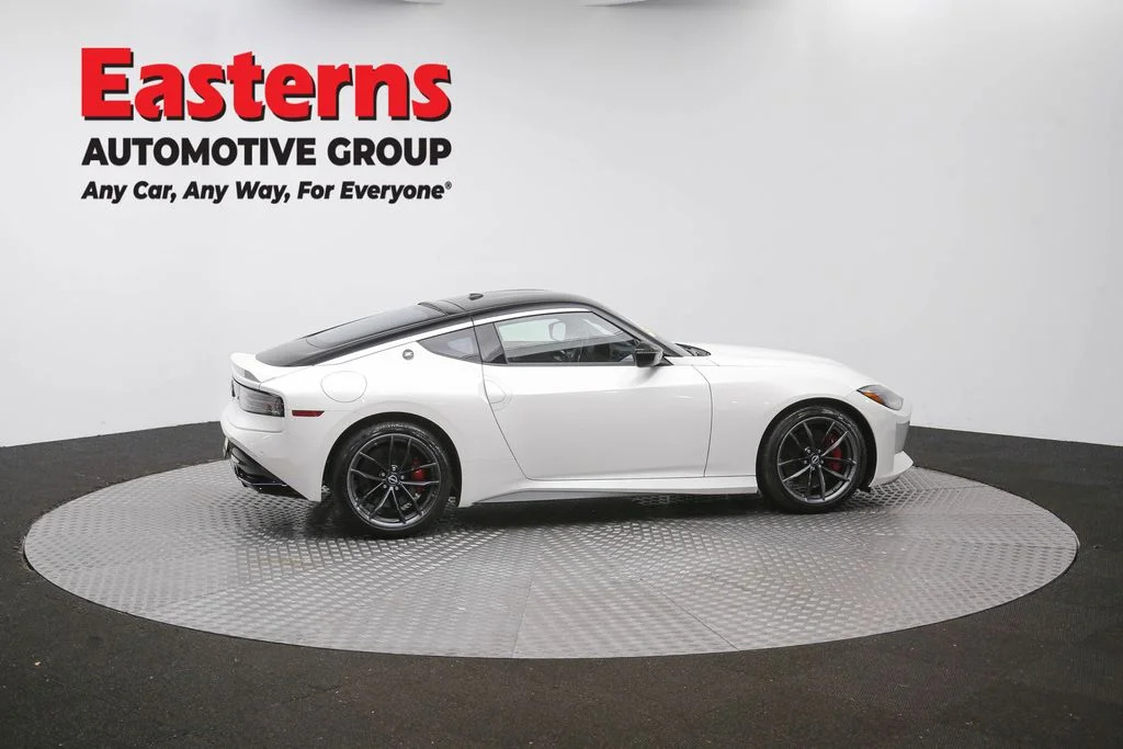 Used 2025 White Nissan Performance image 41