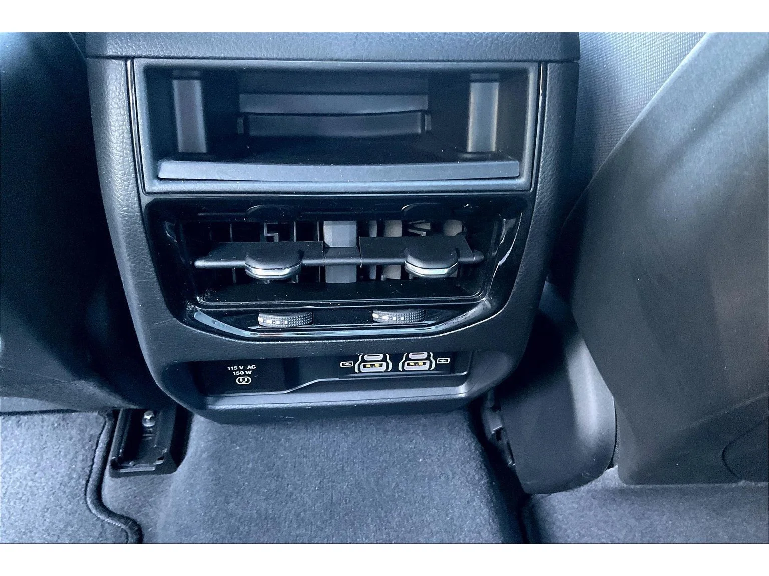 Used 2023 Silver Jeep Altitude image 23