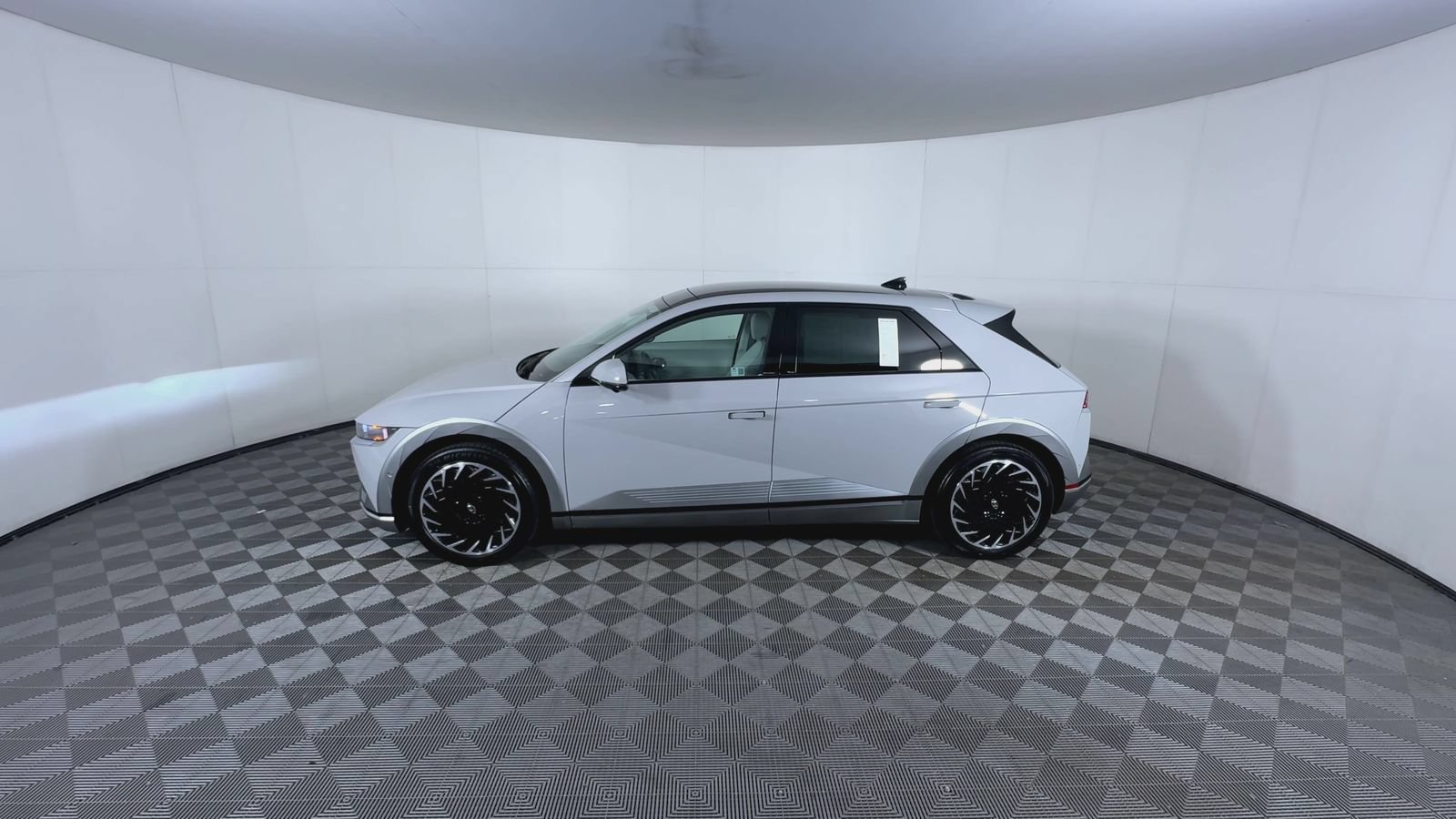 Certified Used 2024 Cyber Gray Hyundai Limited image 5