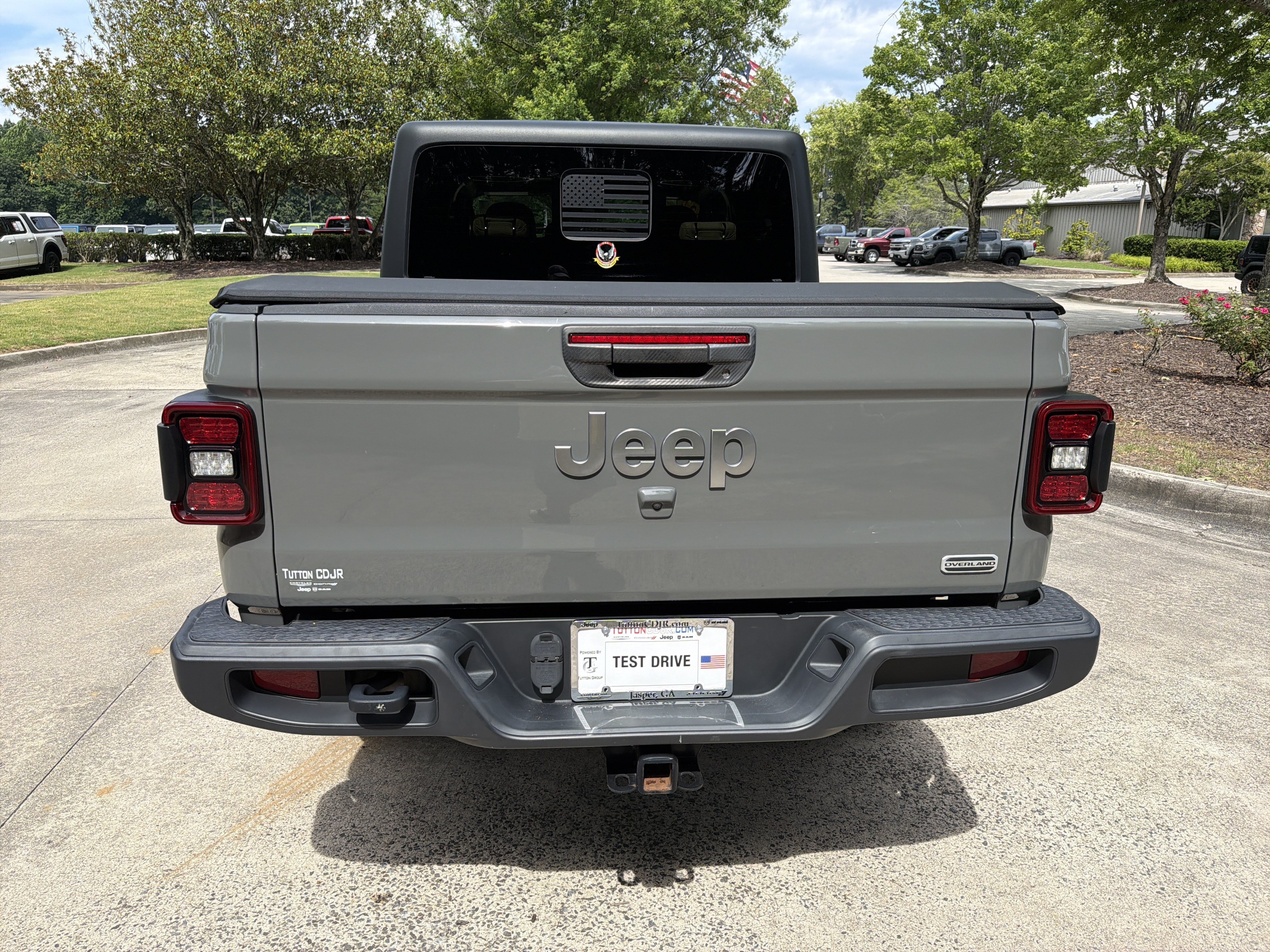 Used 2022 Sting-Gray Clearcoat Jeep Overland image 6