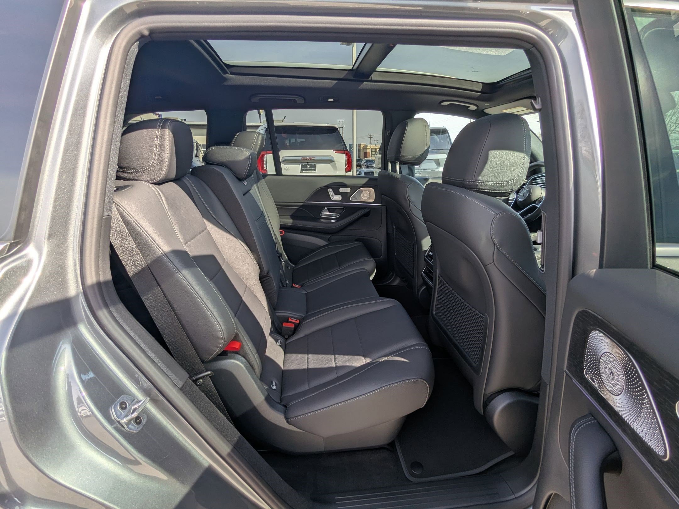 New 2026 Selenite Grey Metallic Mercedes-Benz GLS 450 image 70