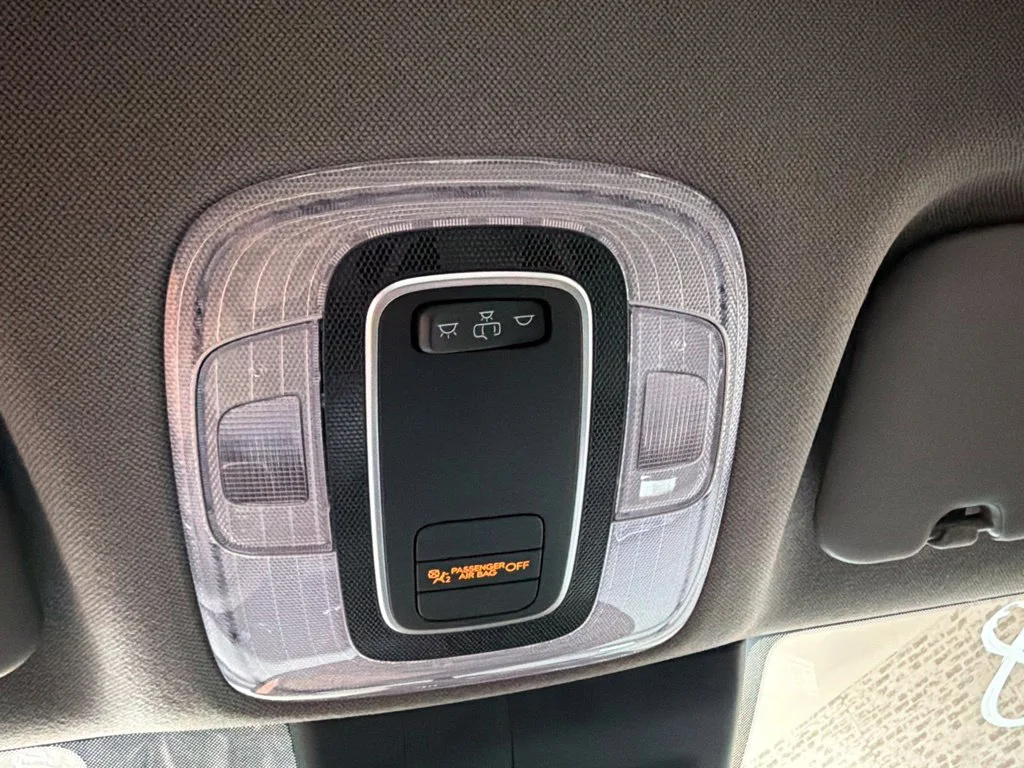 New 2026 Abyss Black Hyundai SE image 33