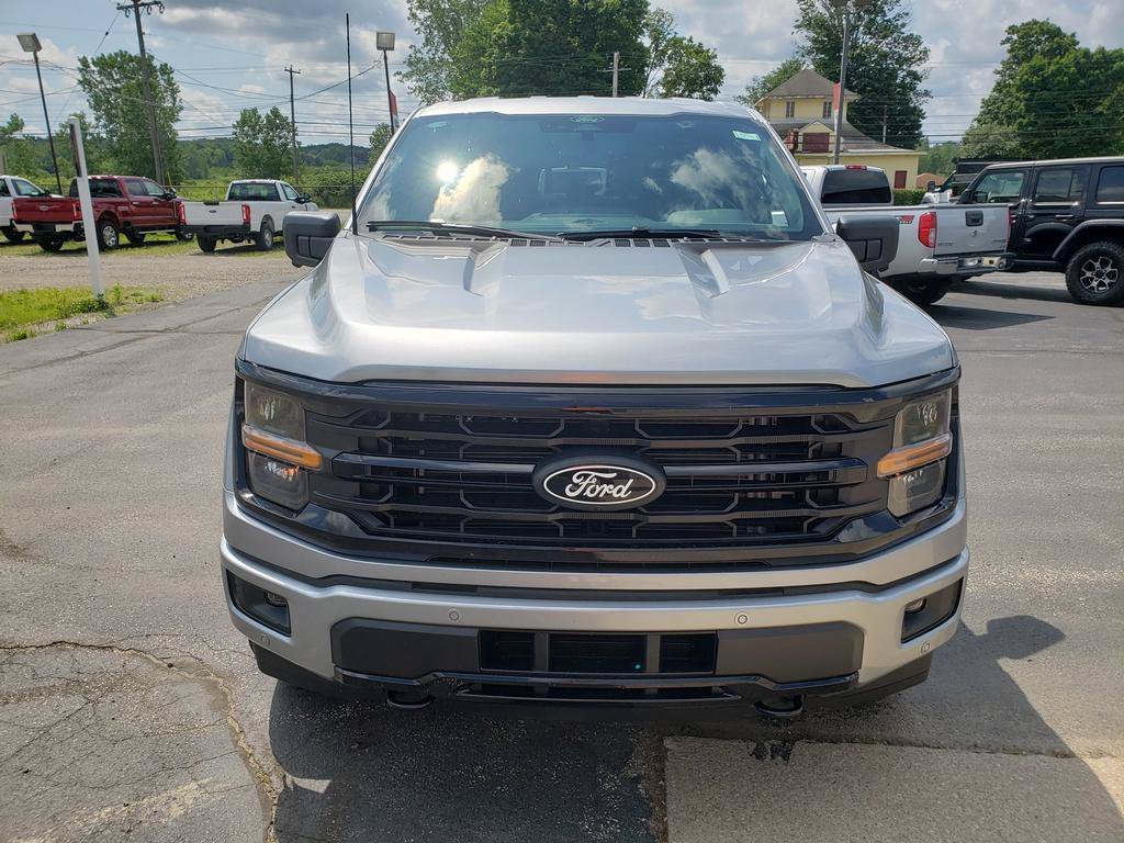 New 2026 Iconic Silver Metallic Ford XLT image 5
