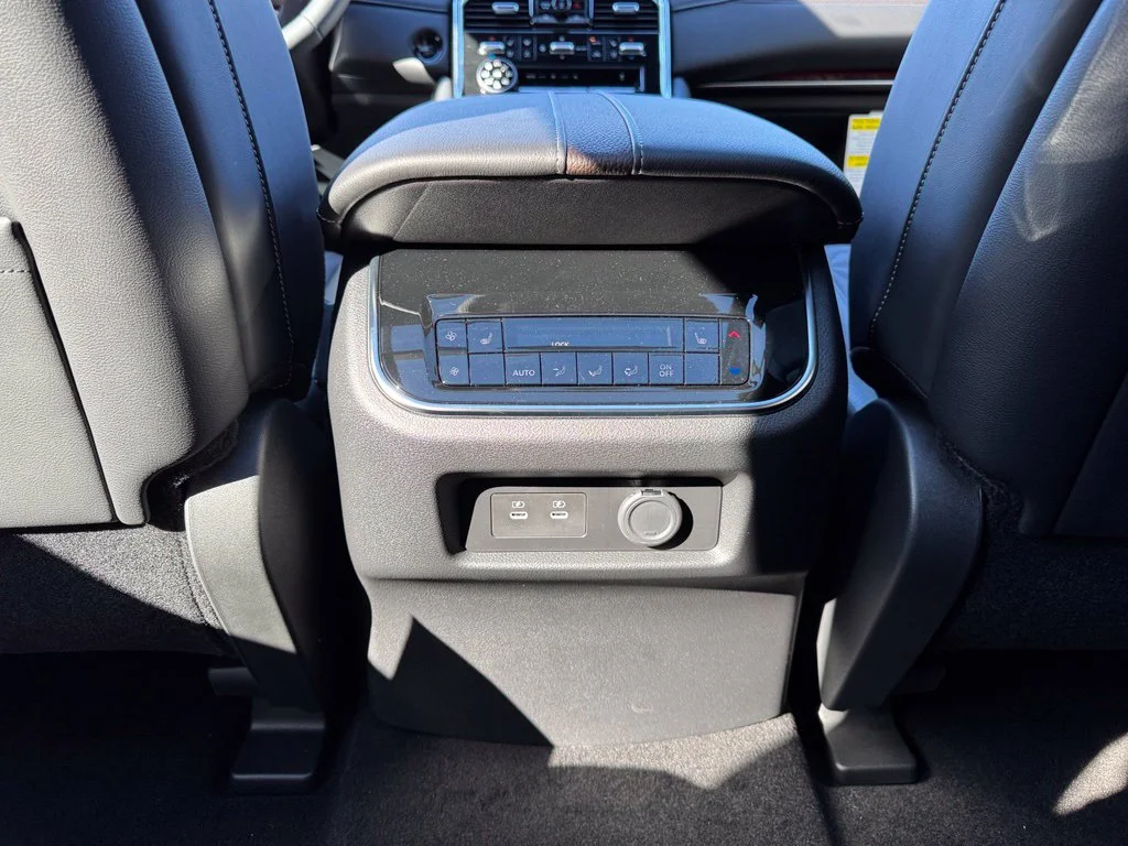 2026 Nissan Armada Platinum - Photo 27