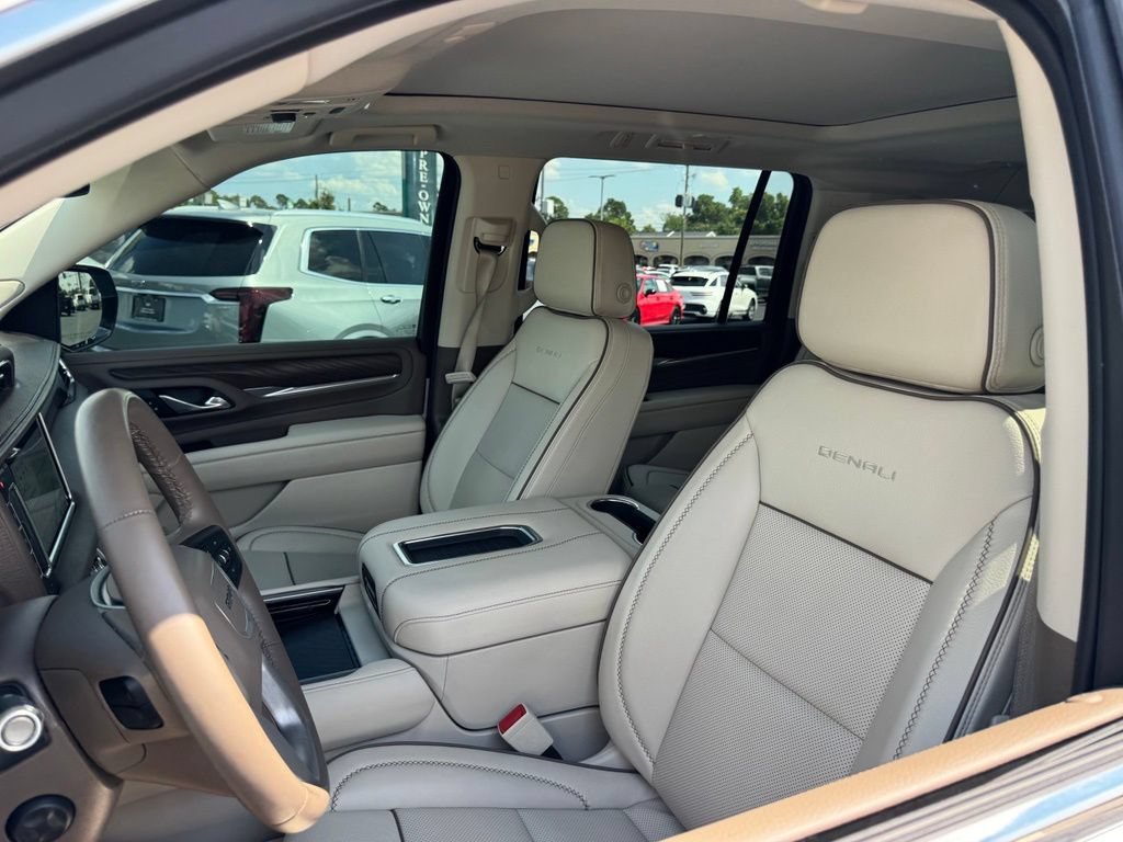 Used 2024 Summit White GMC Denali image 9
