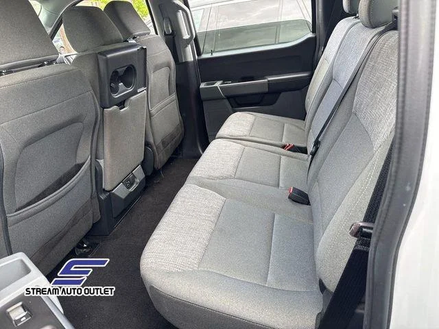 Used 2022 White Ford XLT image 19