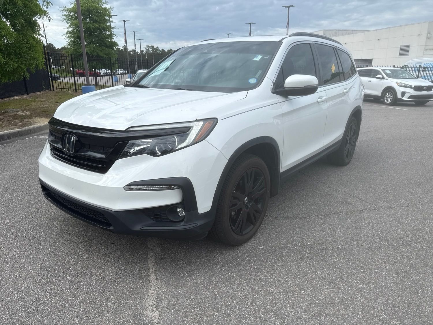 2022 Honda Pilot SE AWD's photo