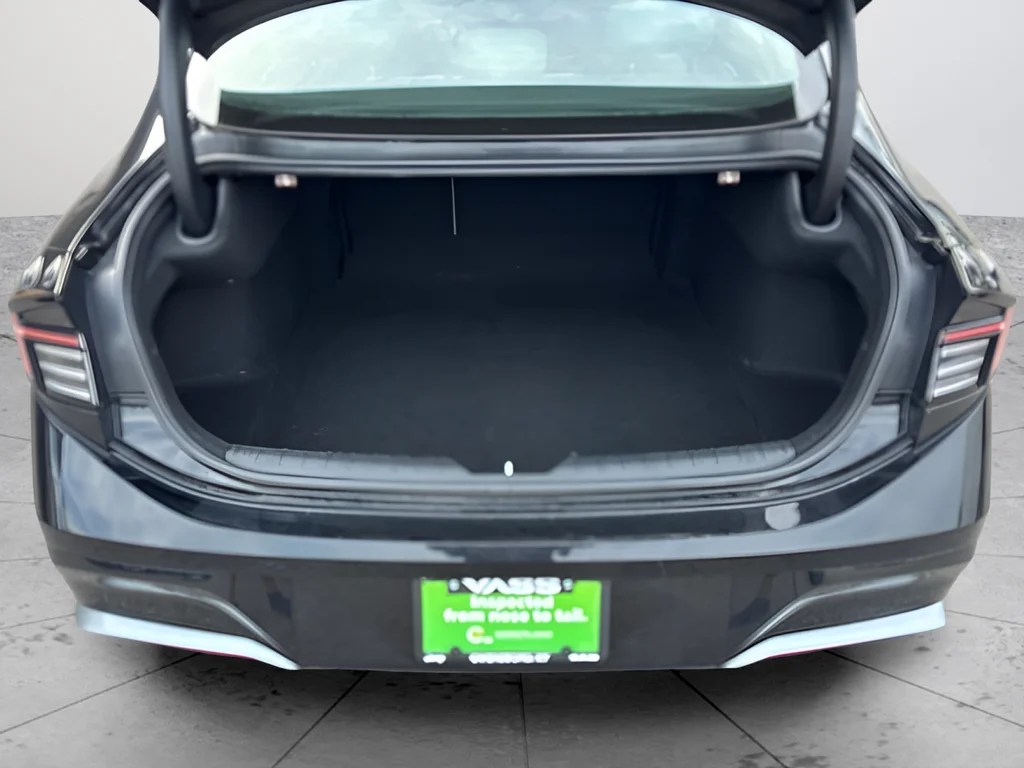 Used 2025 Abyss Black Hyundai SEL image 35