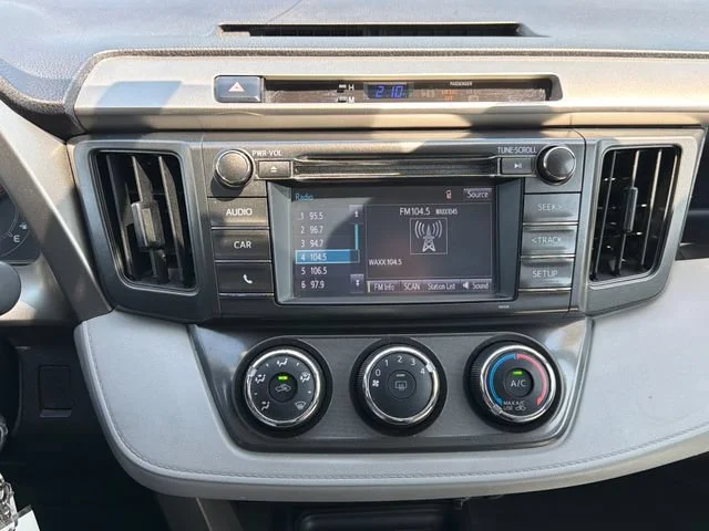 Used 2015 Black Toyota LE image 22