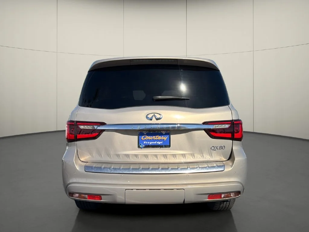 Used 2020 Beige INFINITI LUXE image 6