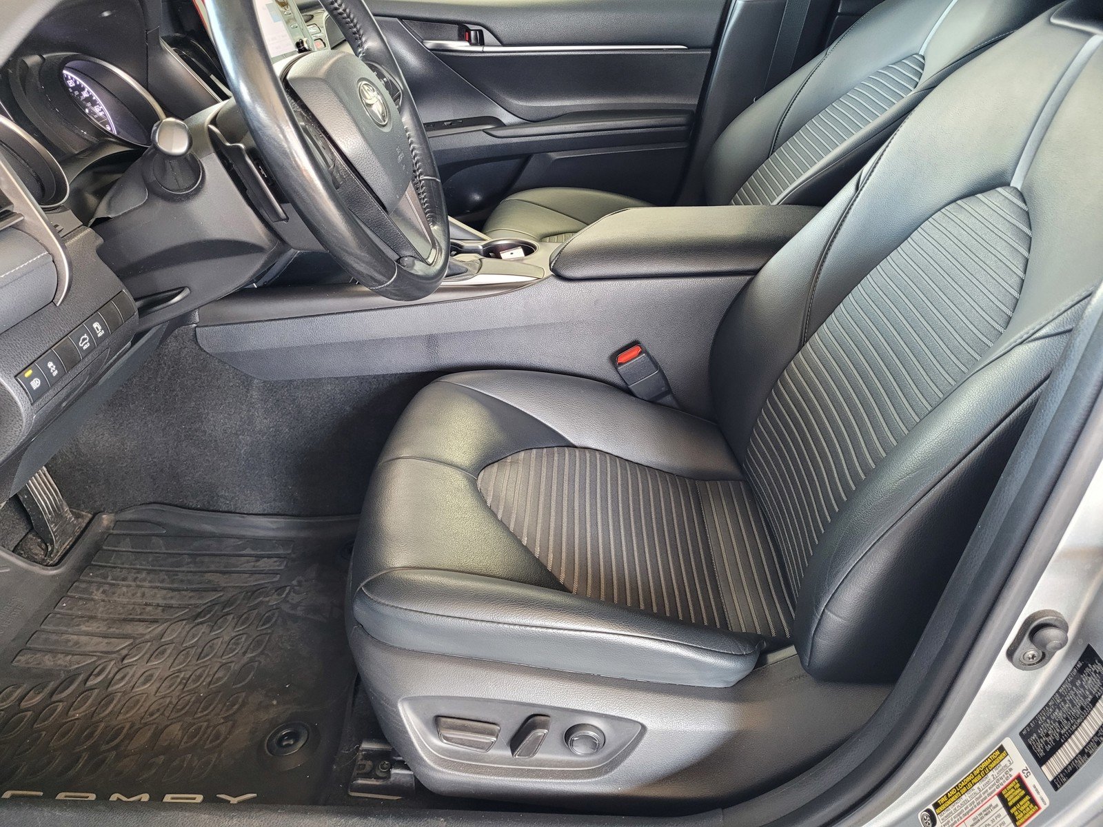 Used 2021 Celestial Silver Metallic Toyota SE image 18