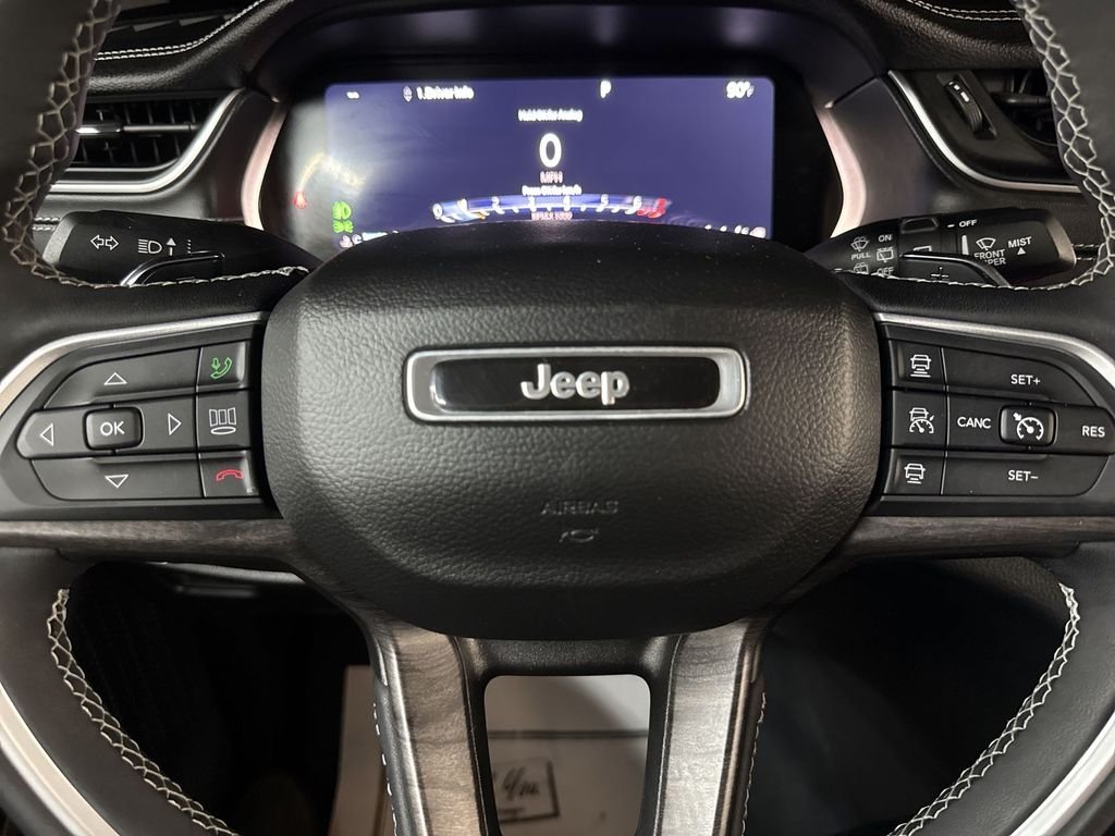 Used 2023 Diamond Black Jeep Limited image 23
