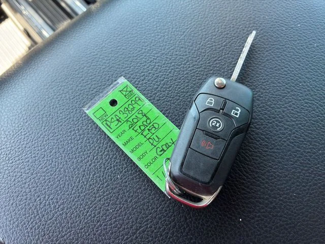 Used 2018 White Ford  image 25