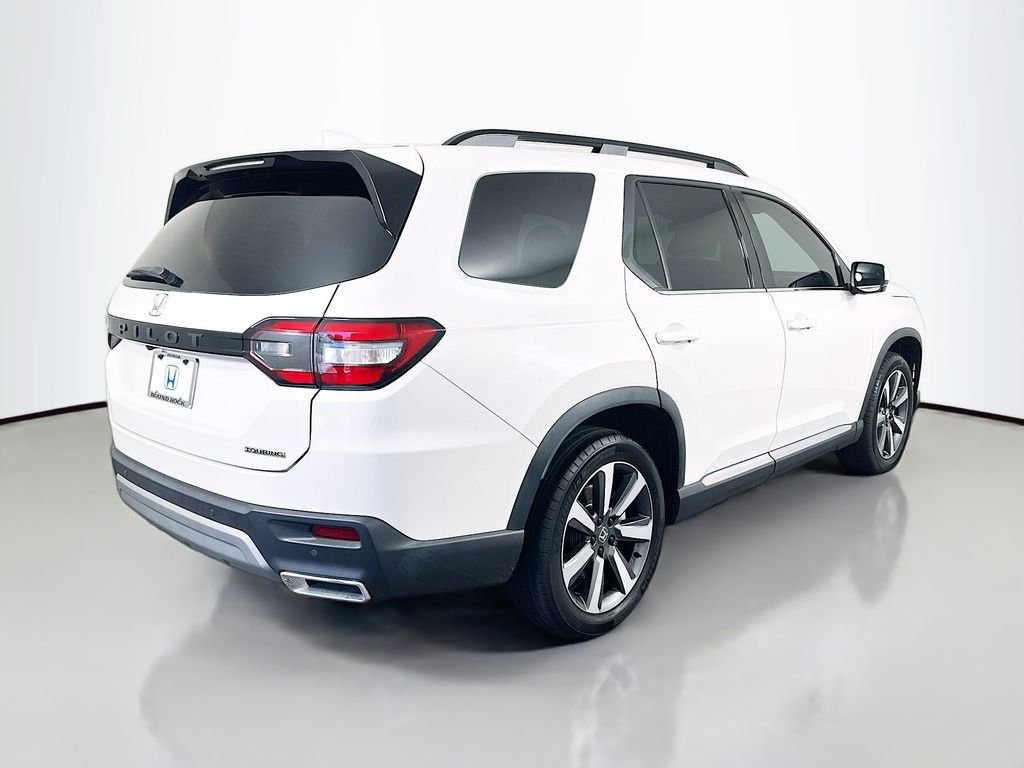 2025 Honda Pilot Touring - Photo 5