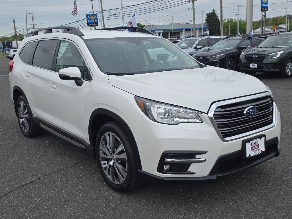 Used 2022 White Subaru Limited image 10