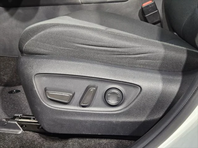 Certified Used 2024 ICE CAP Toyota  image 23