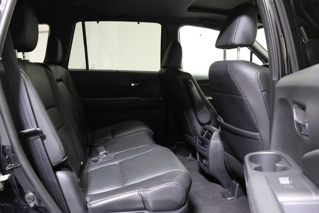 Used 2019 Crystal Black Pearl Honda Elite image 45