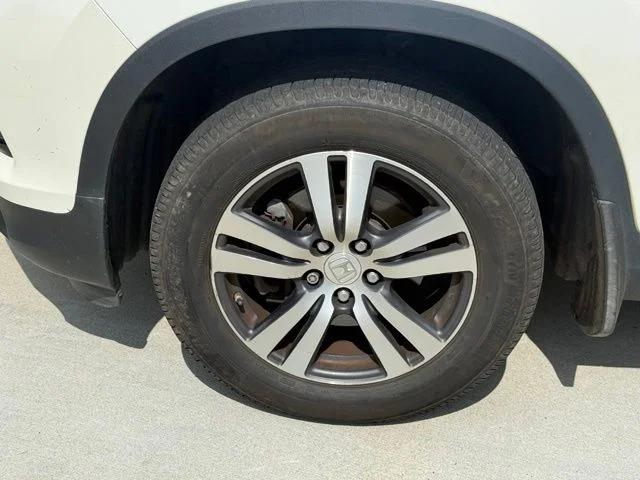 Used 2018 White Honda EX-L image 5