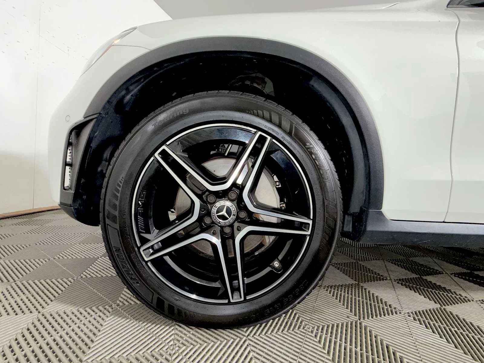 2021 Mercedes-Benz GLC GLC300 - Photo 8