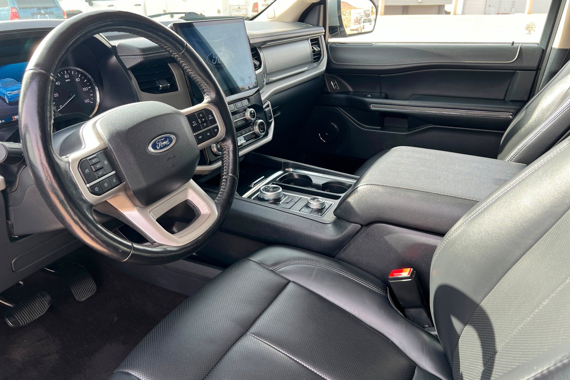 Used 2022 Silver Ford XLT image 16