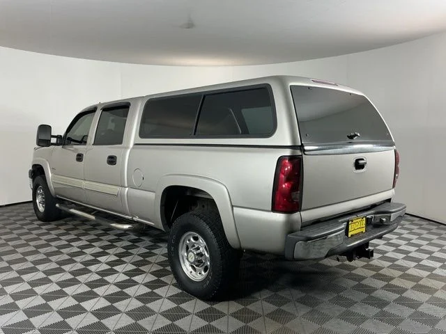 Used 2006 Silver Chevrolet Work Truck image 6