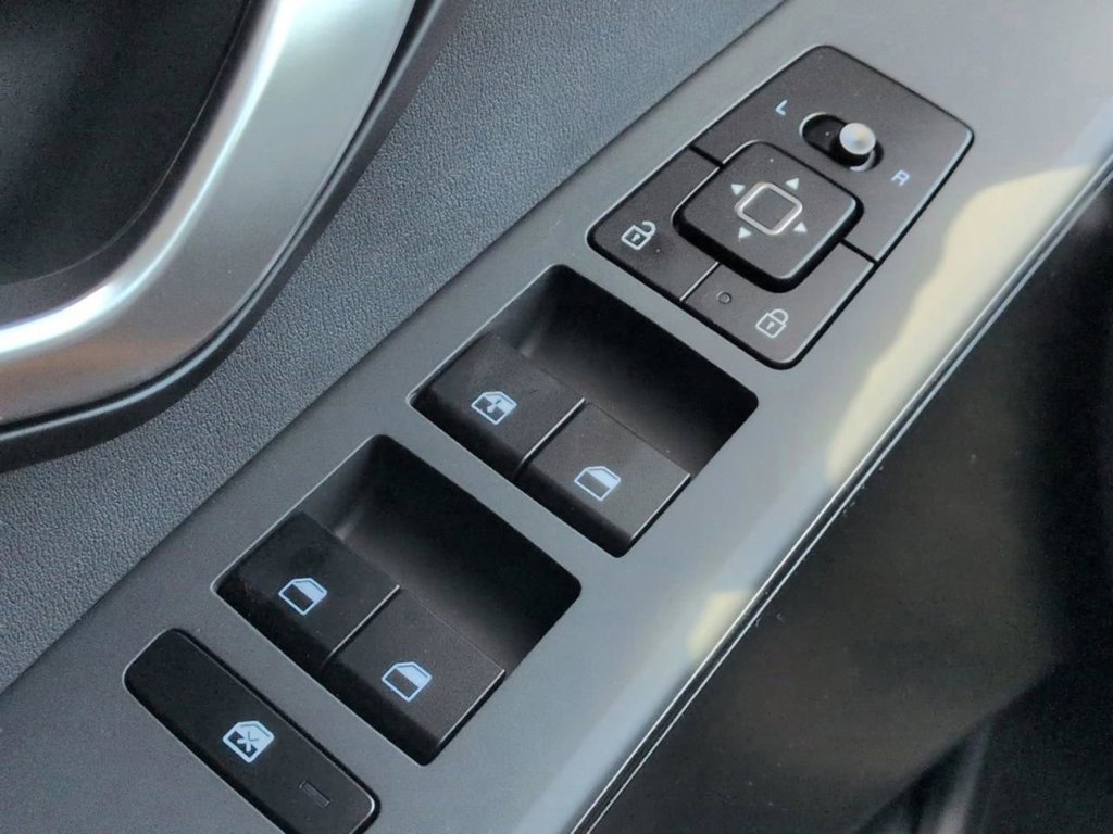 2026 Kia Niro LX - Photo 21