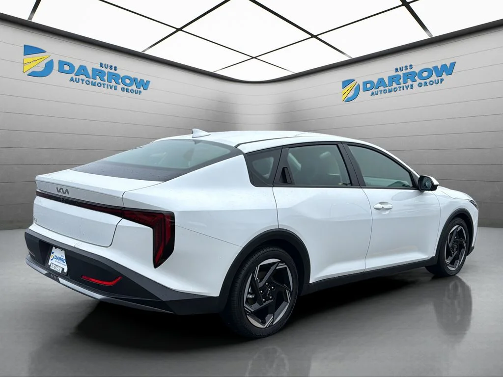 Used 2025 White Kia EX image 5