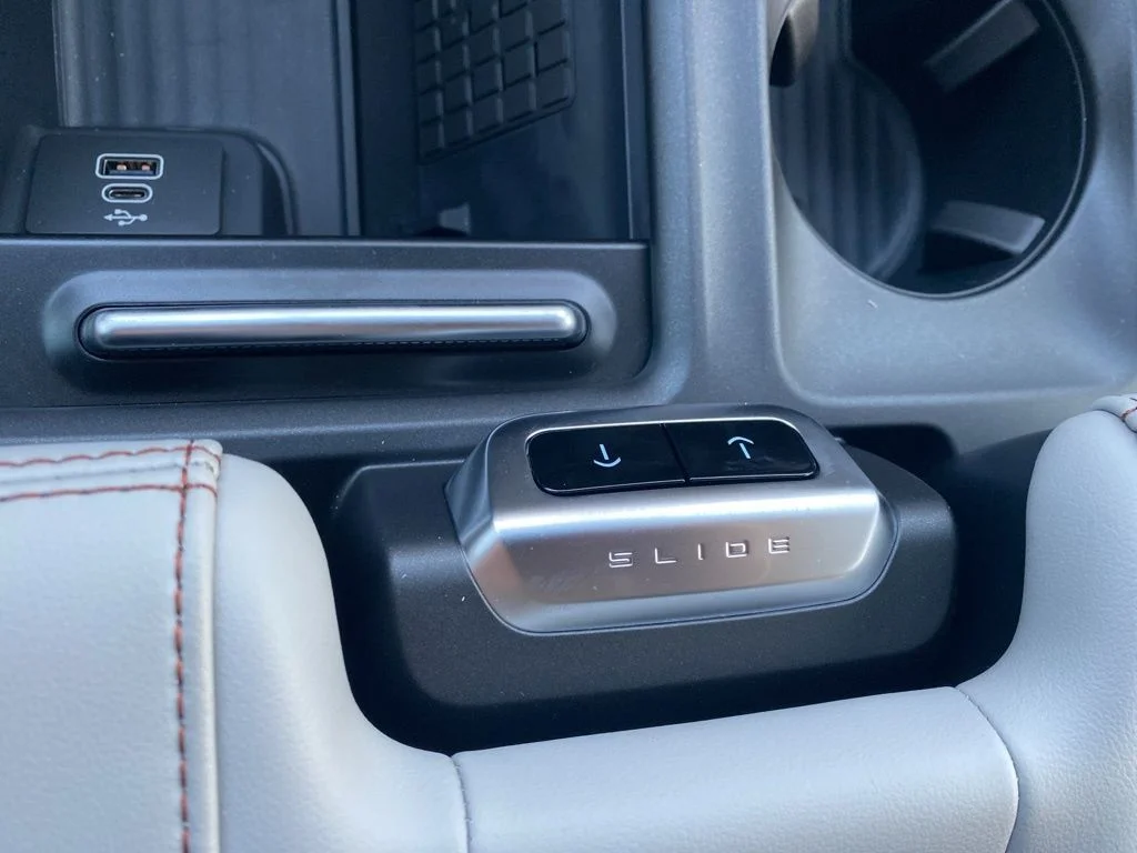 2025 Ford Expedition Active - Photo 32