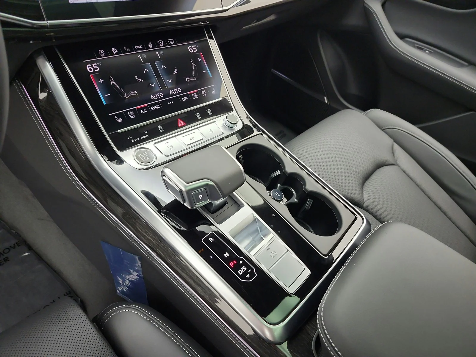 2026 Audi Q8 Prestige - Photo 10