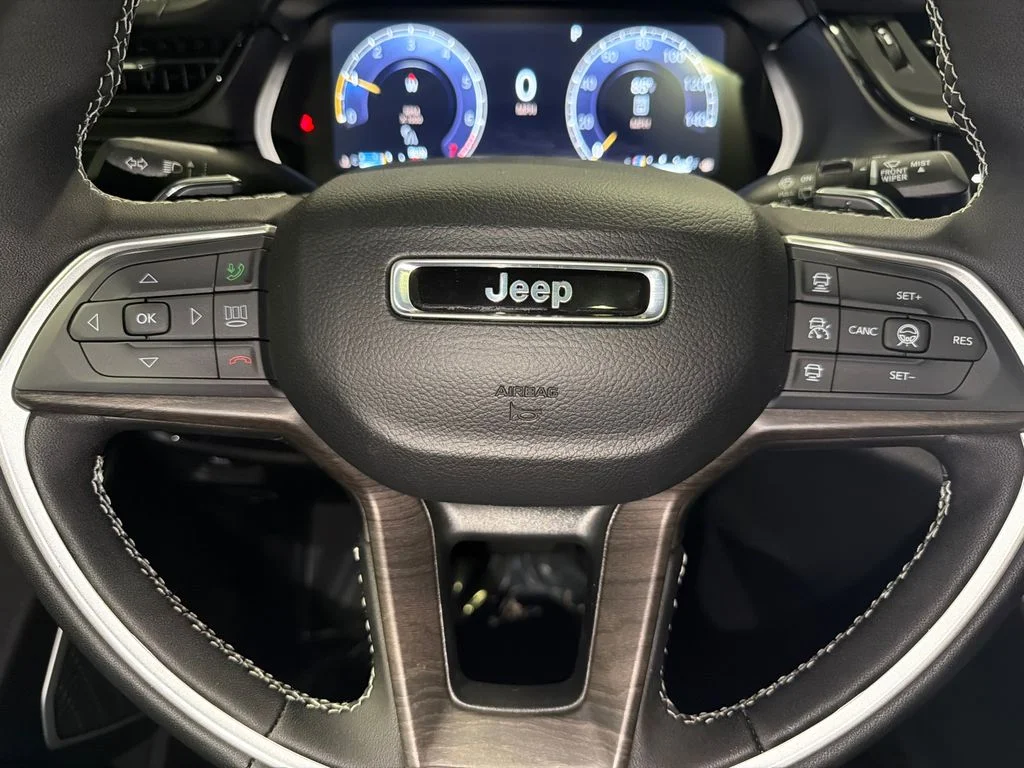 New 2026 Steel Blue Exterior Paint Jeep Limited Reserve image 25