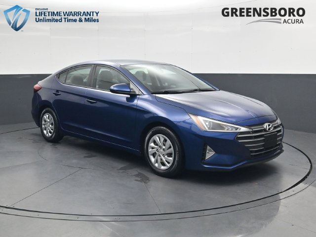 Used 2020 Blue Hyundai SE image 3
